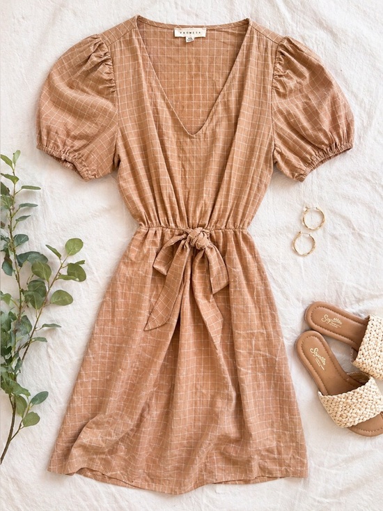 Promesa Dresses & Skirts - Promesa Beige Grid Puff Sleeve Cutout Back Tie Waist Dress XS Boho Cottagecore